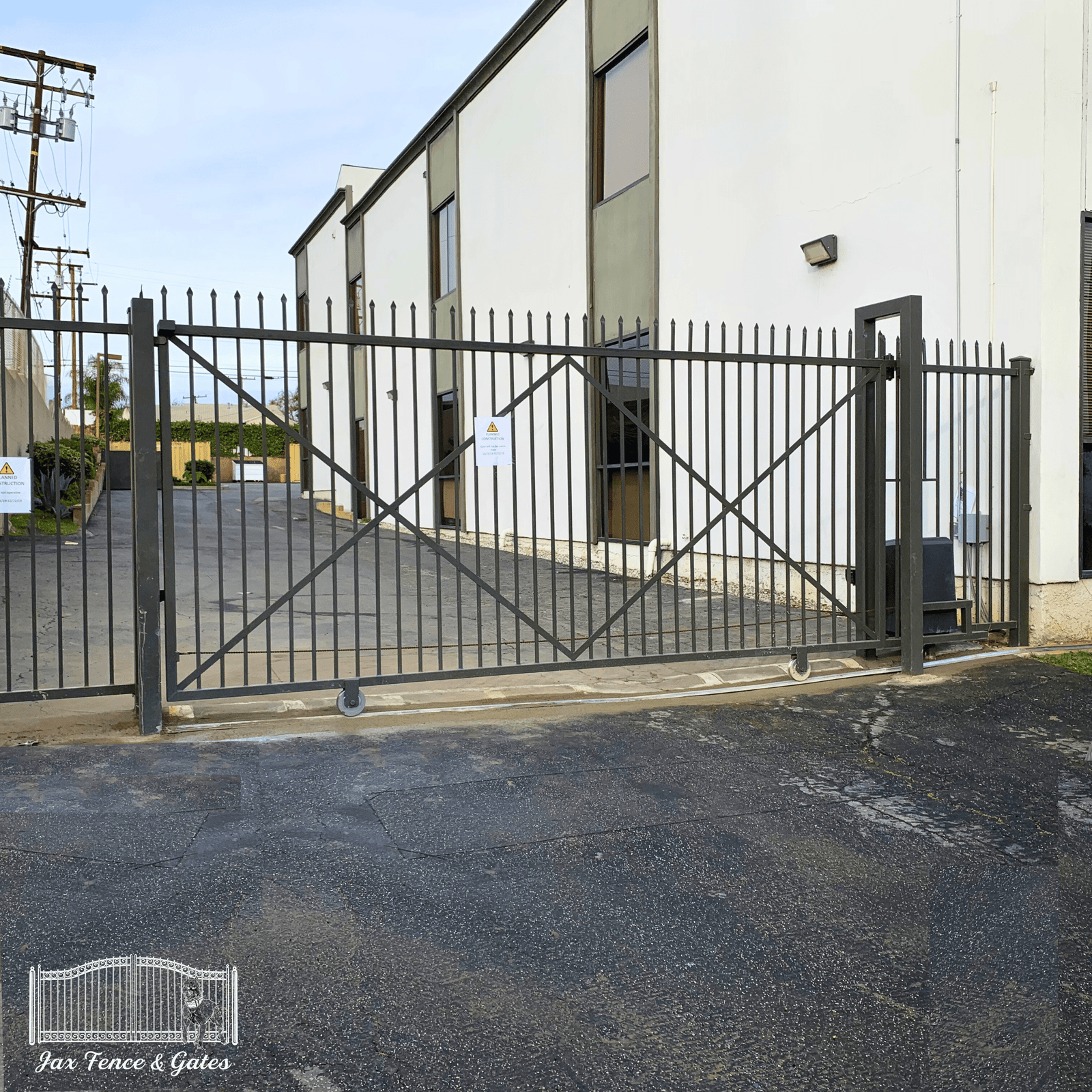 Industrial-or-commercial-gates